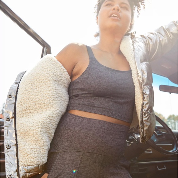 Offline Hugger Longline Sports Bra - Picture 2 of 2